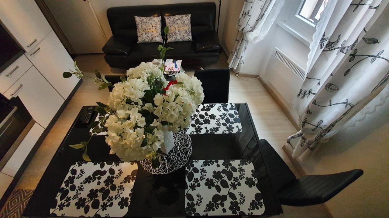 Apartments Paris Umag Zewnętrze zdjęcie