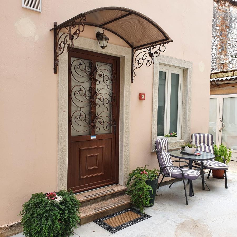 Apartments Paris Umag Zewnętrze zdjęcie