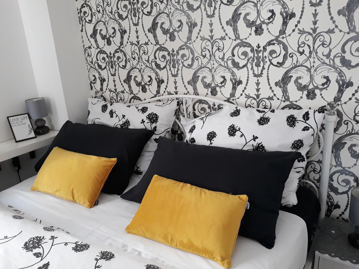 Apartments Paris Umag Zewnętrze zdjęcie