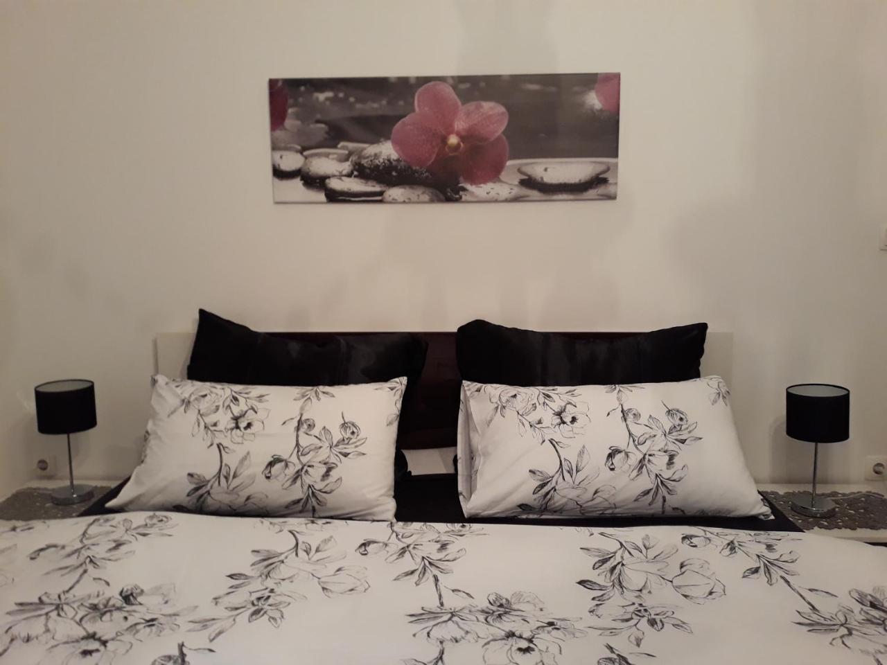 Apartments Paris Umag Zewnętrze zdjęcie